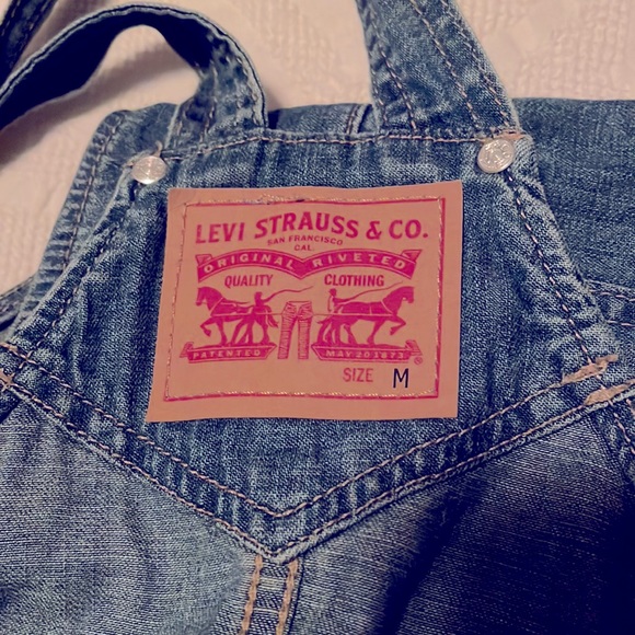 ✨ Levi’s Jean Jumper Skirtall - Picture 9 of 9